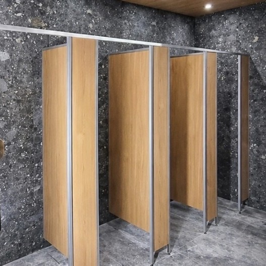Sanitārās starpsienas